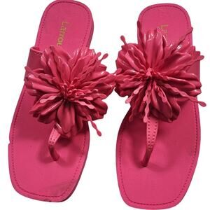 NEW Larroudé Hibiscus flat sandals pink with a large floral Women's size 4/5